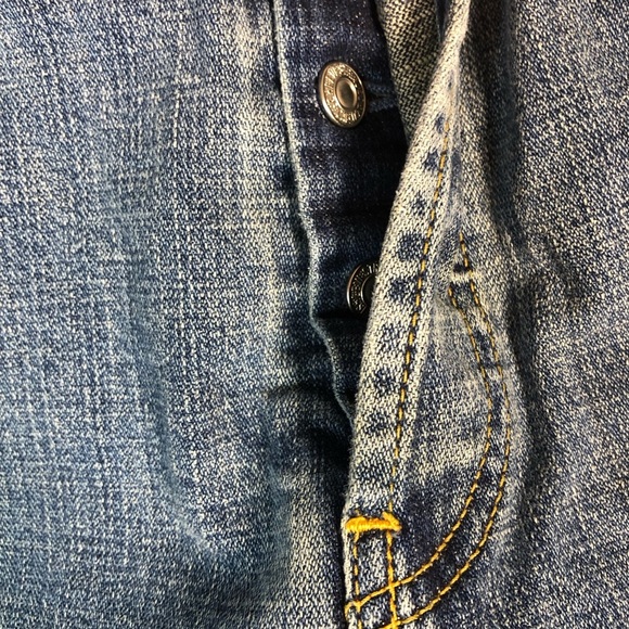 Levi's Women's Mini Denim Skirt with Dark Bule Flower Accent Size 8 - Picture 5 of 10